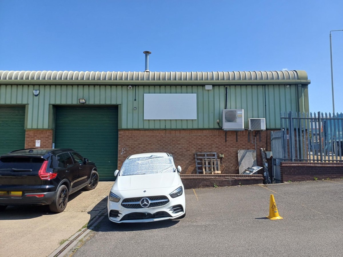 Industrial Unit in Peterborough - photo 3