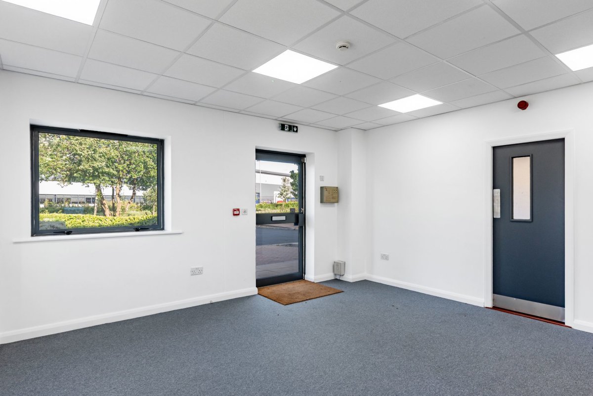 Industrial Unit in Gateshead - photo 4