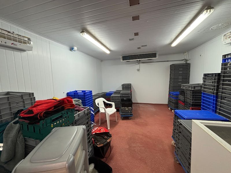 Industrial Unit in Basingstoke - photo 4