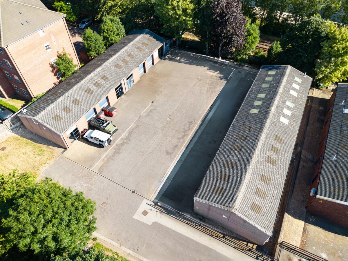 Industrial Unit in Lincoln - photo 2