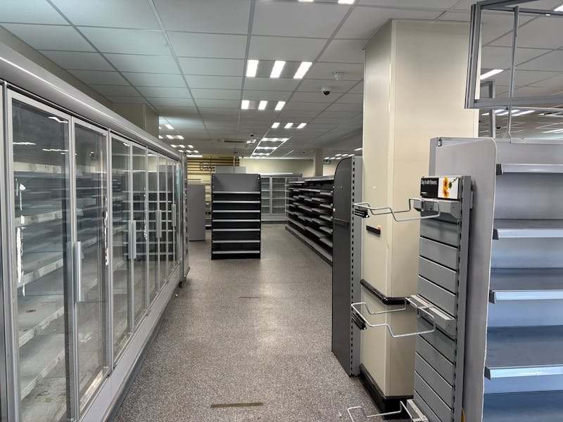 Industrial Unit in Chertsey - photo 4