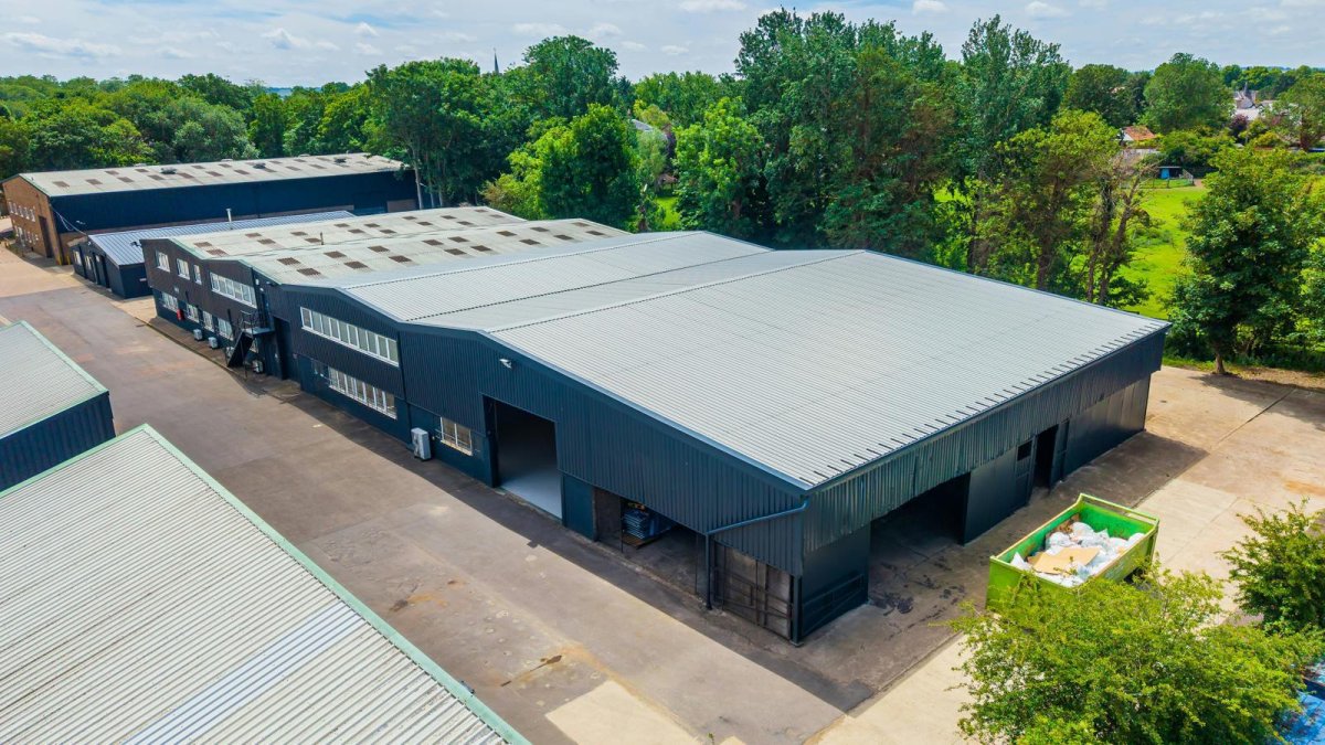 Industrial Unit in Fowlmere - photo 3