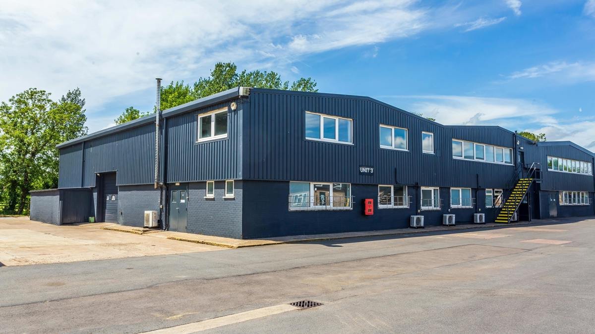 Industrial Unit To Let, Fowlmere, Hertfordshire