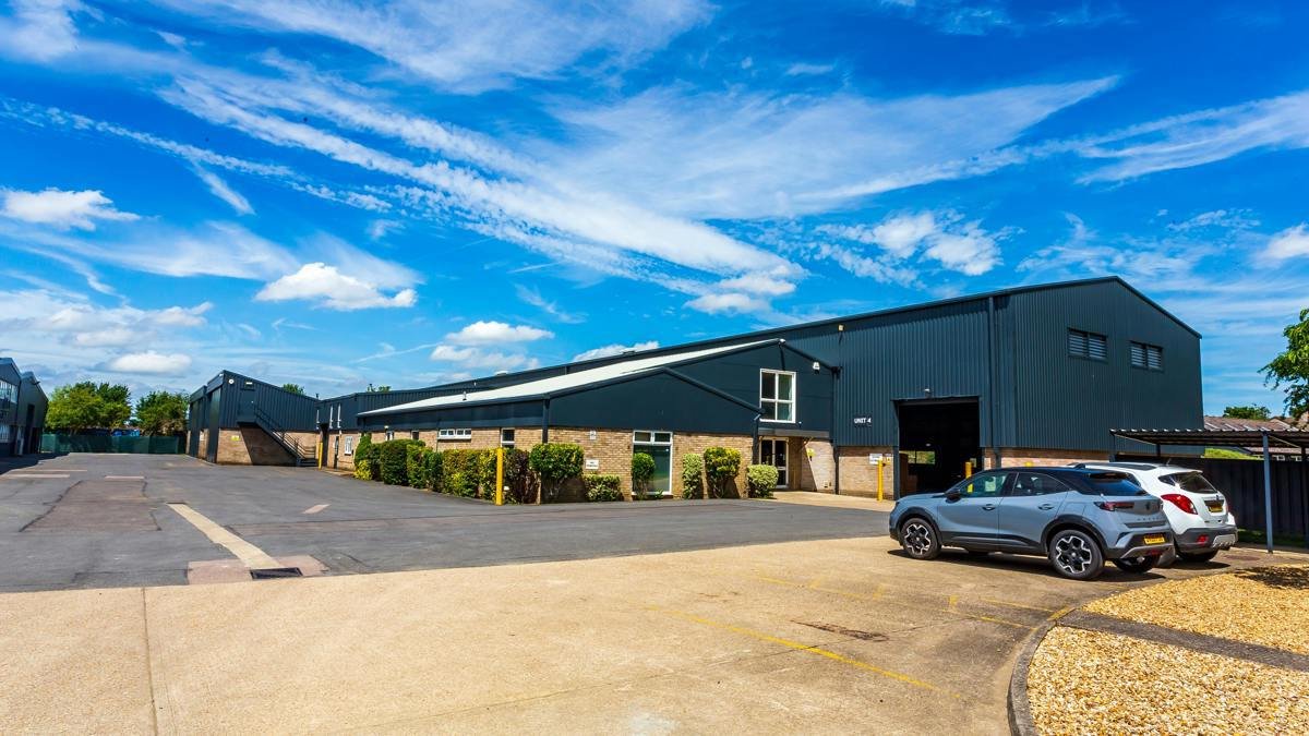 Industrial Unit To Let, Fowlmere, Hertfordshire