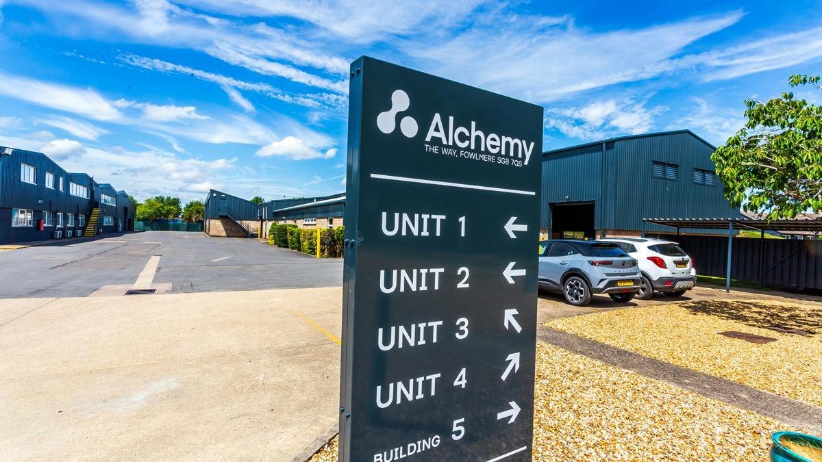 Industrial Unit in Fowlmere - photo 2