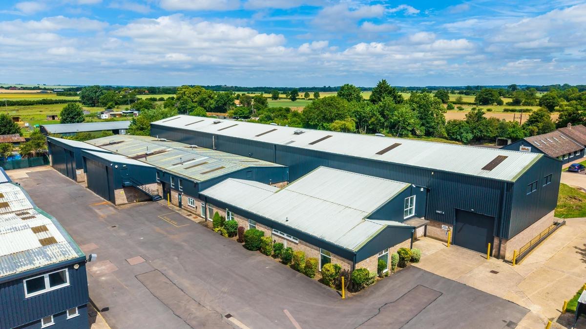 Industrial Unit in Fowlmere - photo 3