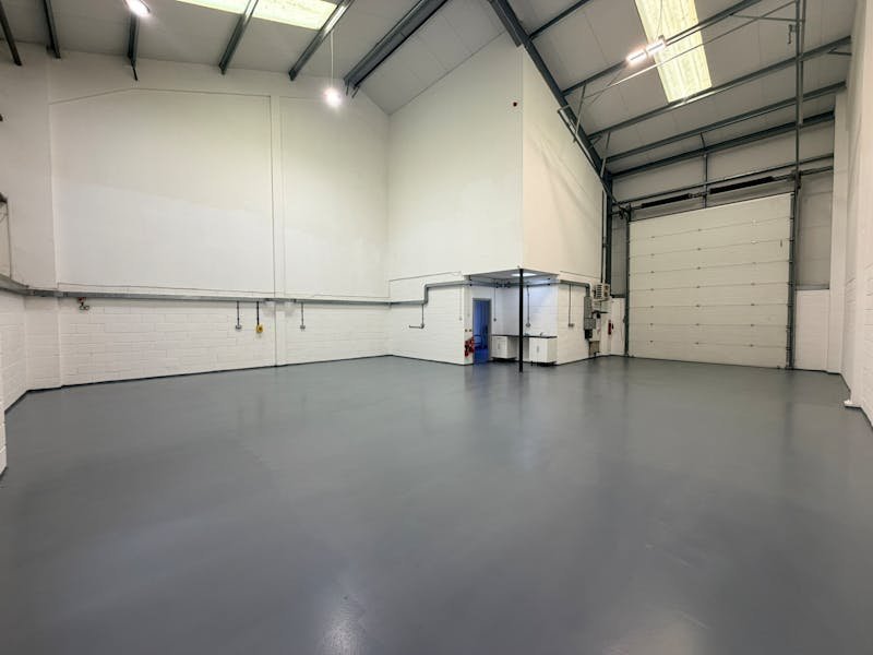 Industrial Unit in Gosport - photo 2