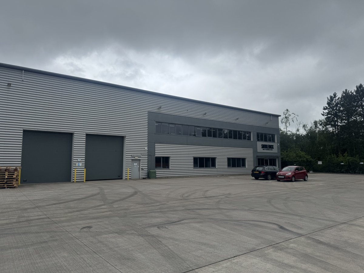 Industrial in Yate