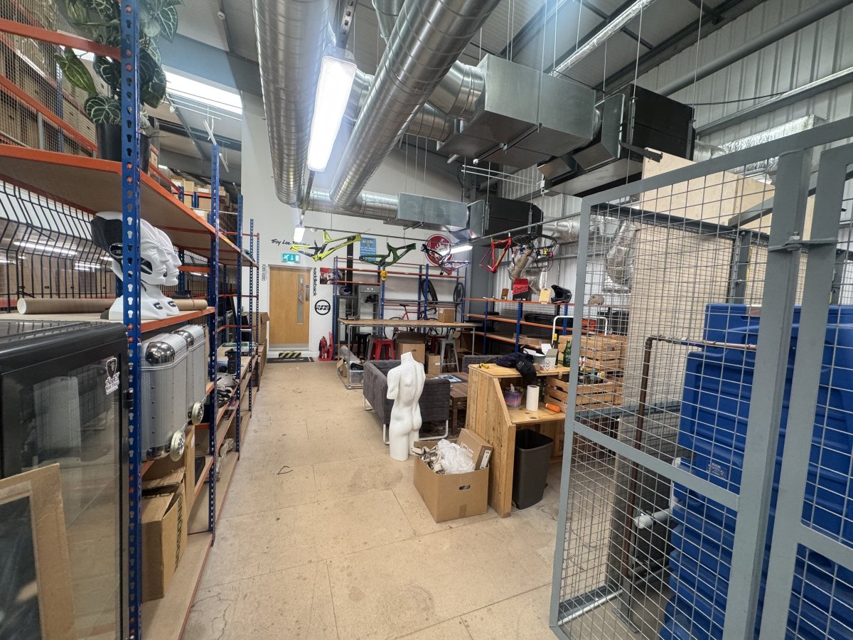 Industrial Unit in Yate - photo 4