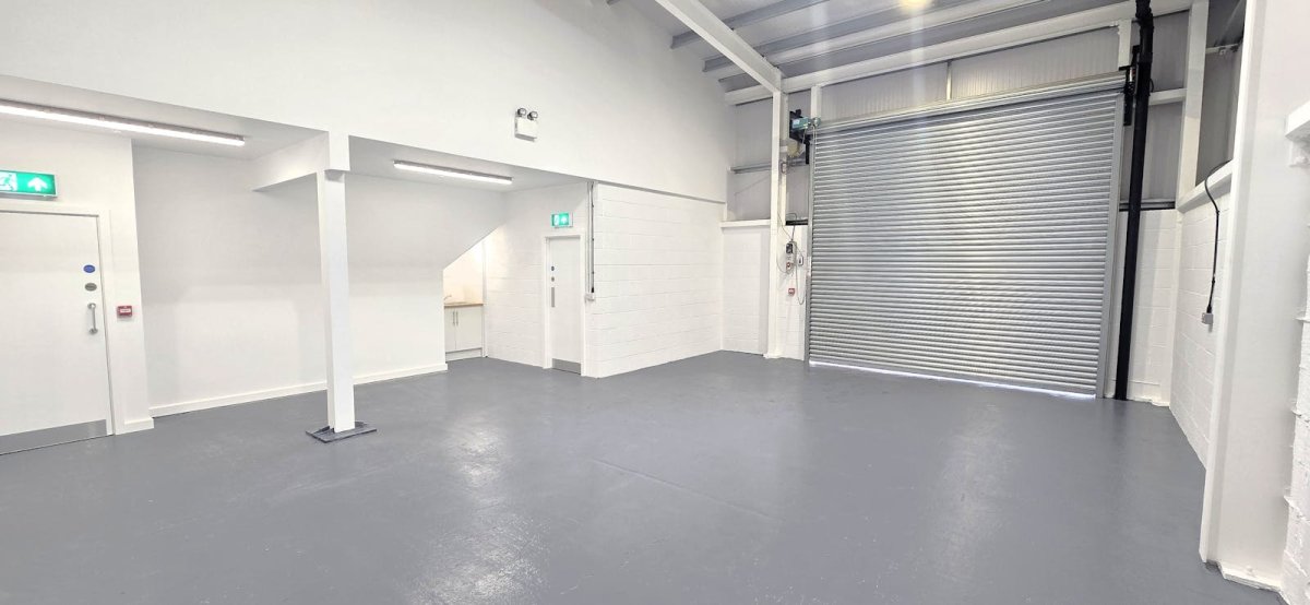 Industrial Unit in Rainham - photo 3