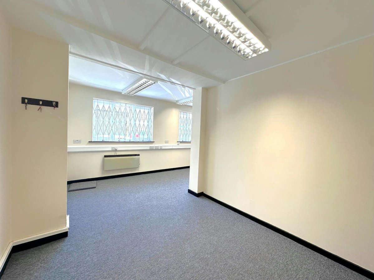 Industrial Unit in Romford