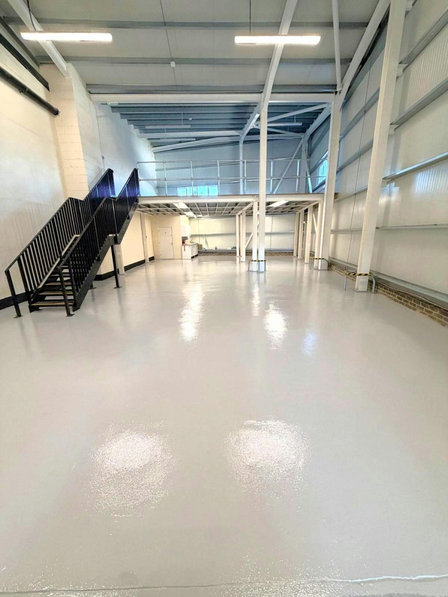 Industrial Unit in Canvey Island - photo 4