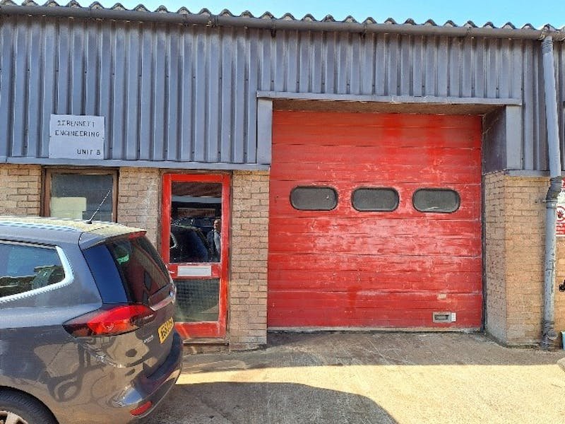 Industrial Unit To Let, Woking, Surrey