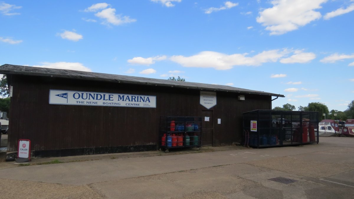 Industrial Unit in Oundle - photo 2