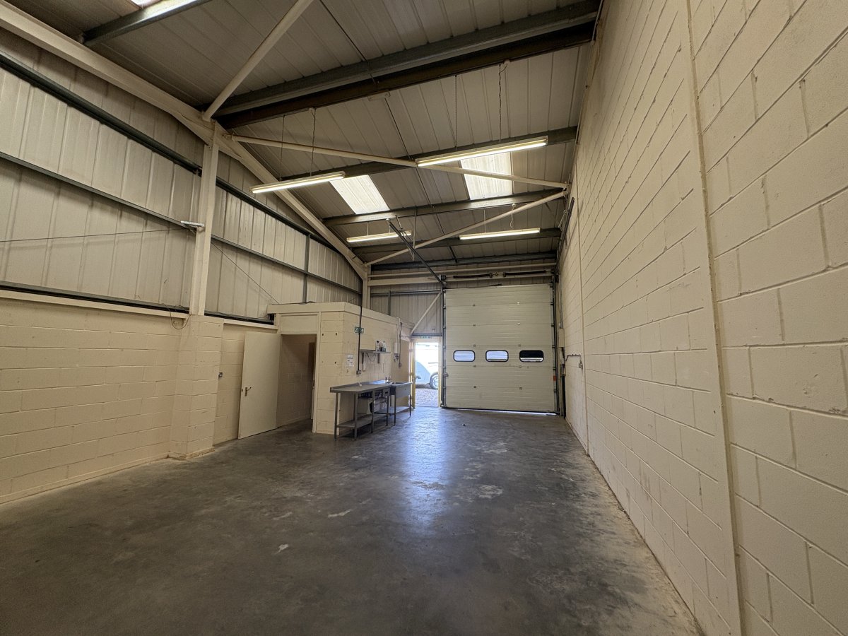 Industrial Unit in Grantham - photo 2
