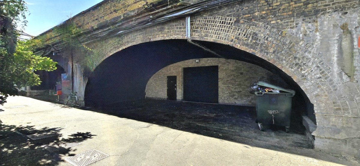 Industrial Unit in Bethnal Green, London - photo 3