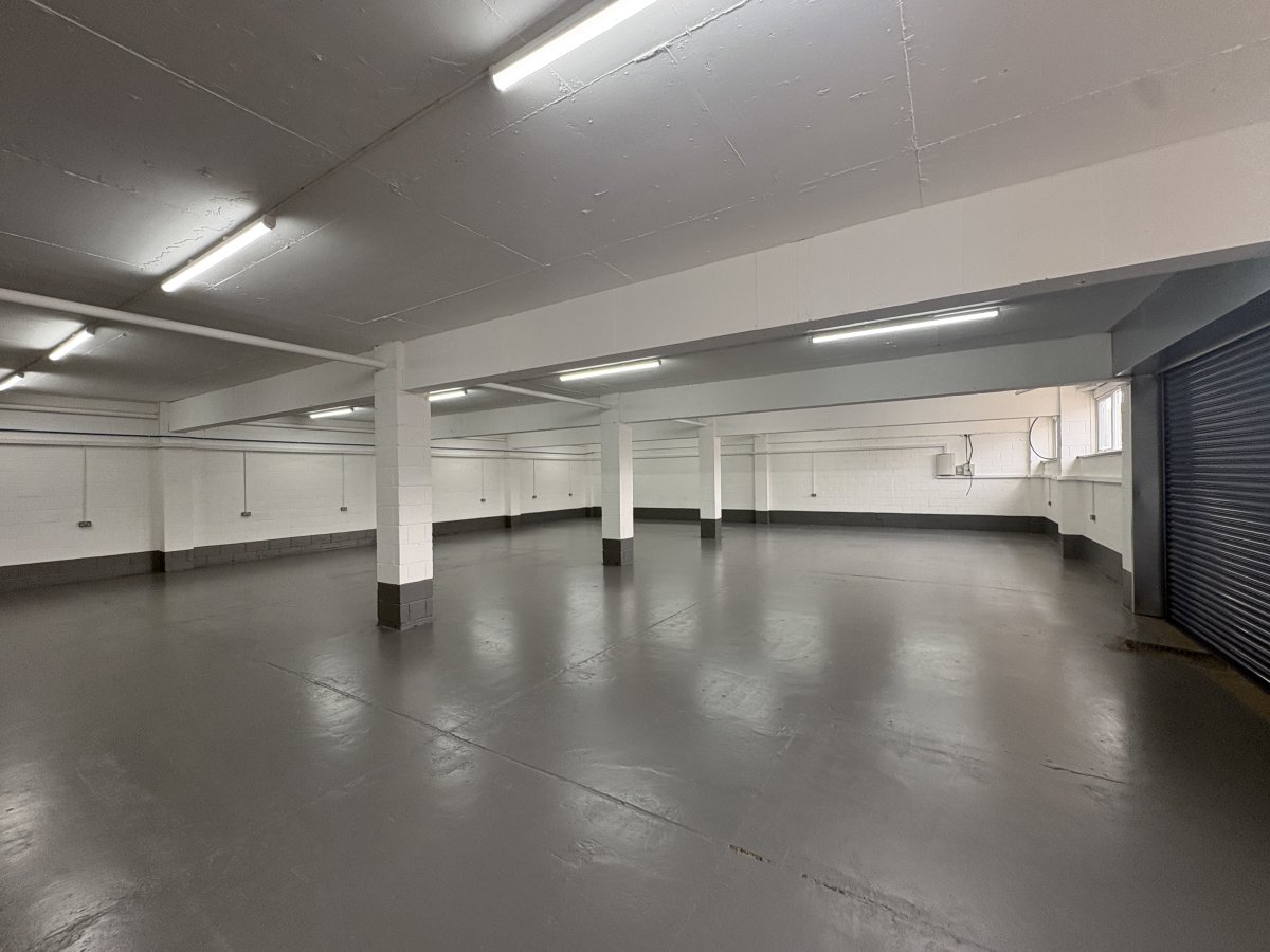 Industrial Unit in Ditchling - photo 3