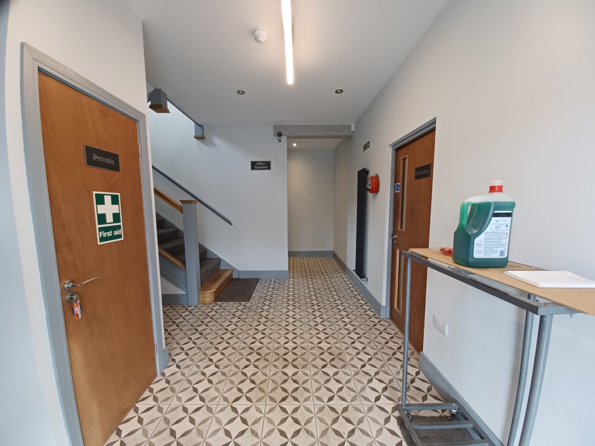 Industrial Unit in Liskeard - photo 2