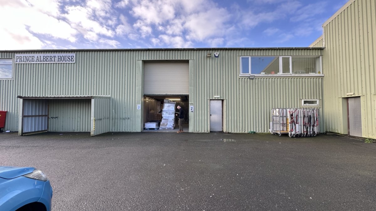 Industrial Unit in Liskeard - photo 3