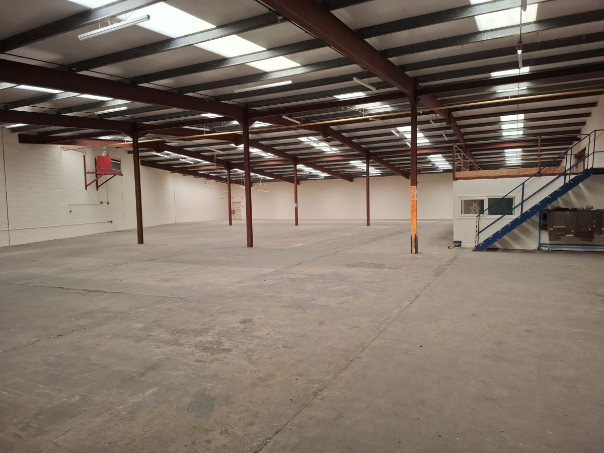 Industrial Unit in Kettering - photo 2