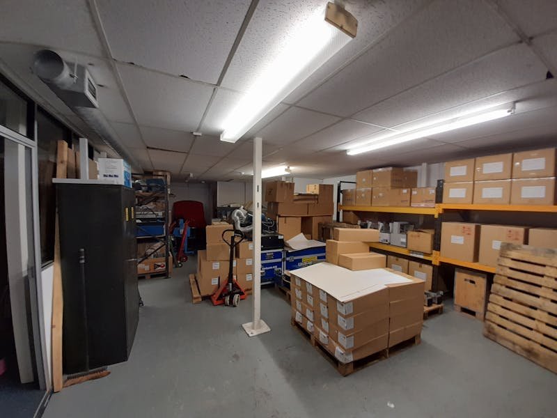 Industrial Unit in Whitchurch - photo 2