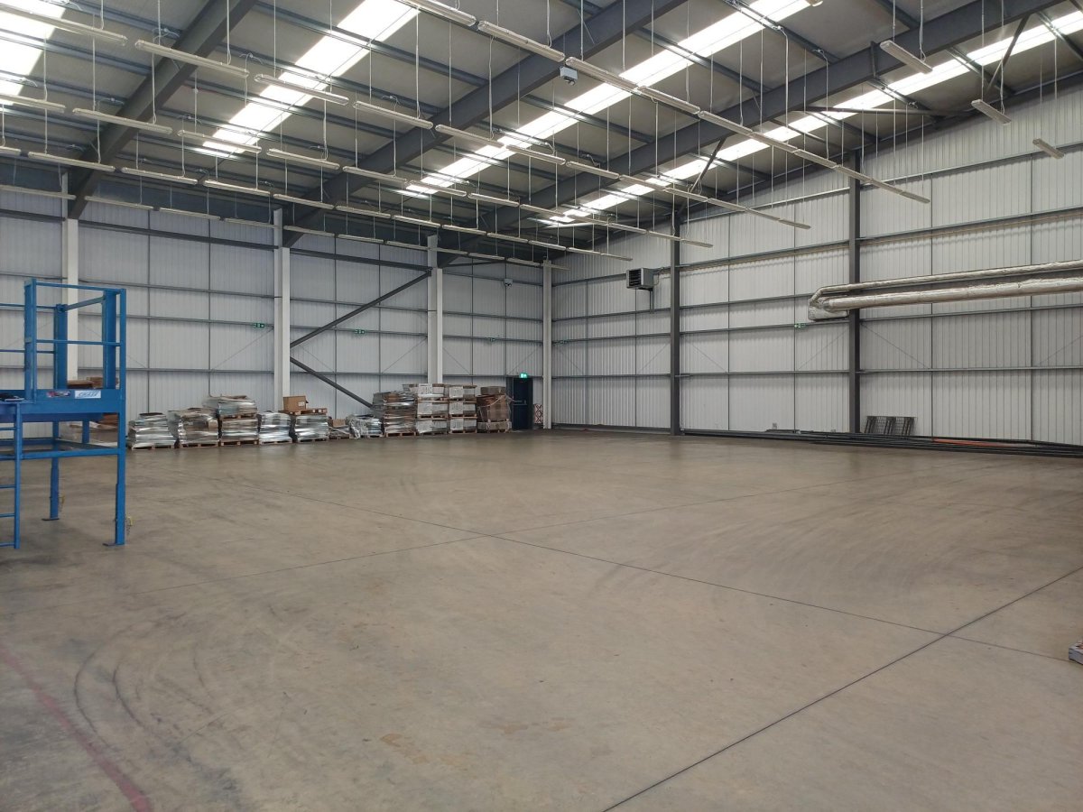 Industrial Unit in Peterborough - photo 2