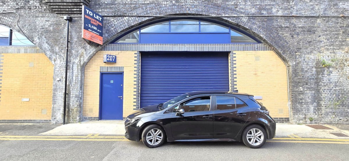 Industrial Unit in Shadwell, London - photo 2