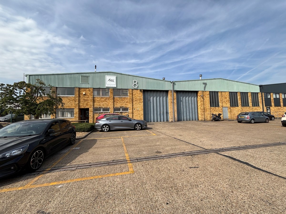 Industrial Unit in Chessington - photo 2