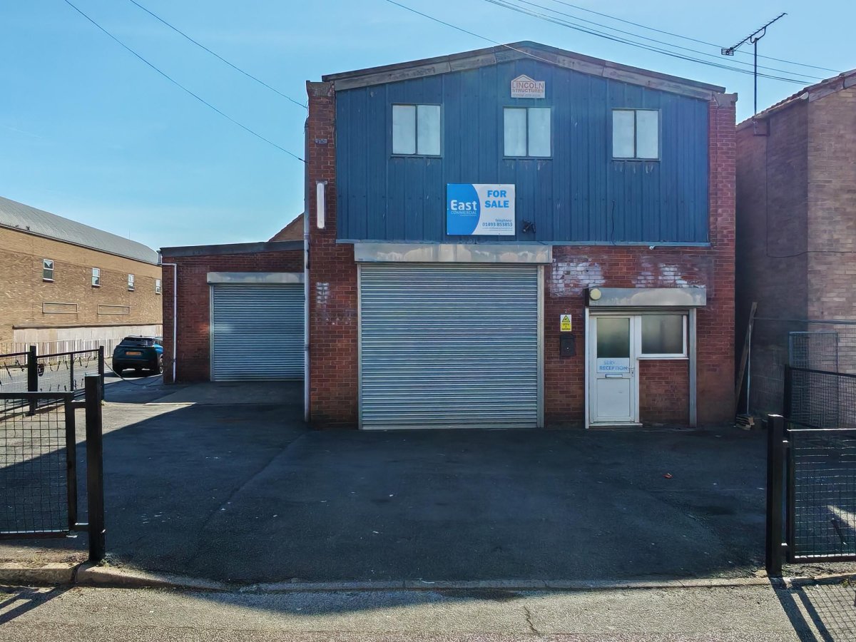 Industrial Unit in Lowestoft - photo 2