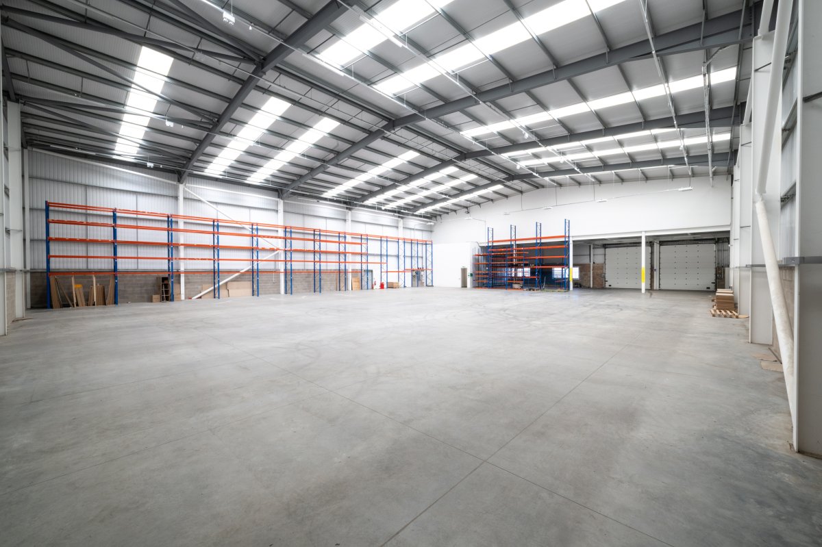 Industrial Unit in Bristol - photo 2