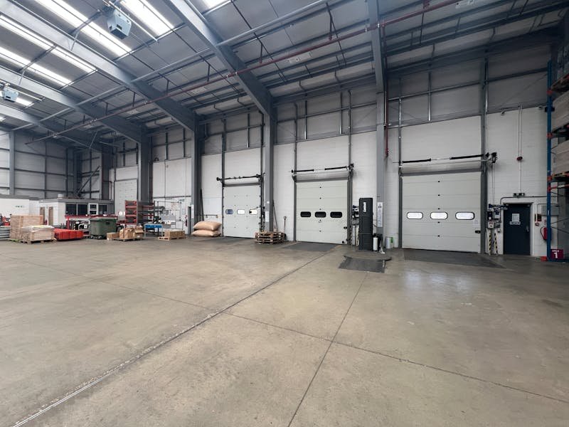 Industrial Unit in North Baddesley - photo 4