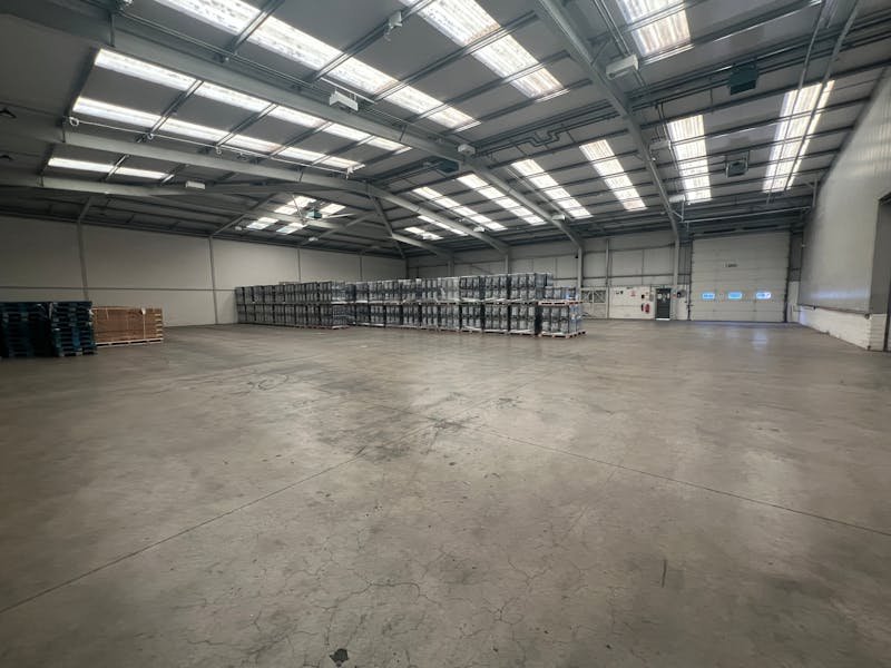 Industrial Unit in North Baddesley - photo 3