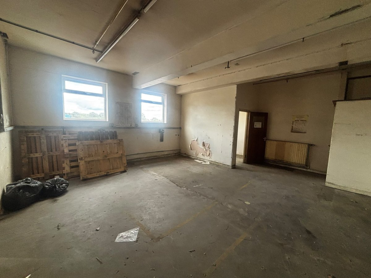 Industrial Unit in Leicester - photo 3