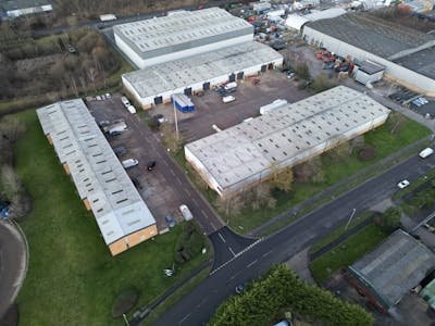 Industrial Unit in Corby - photo 2
