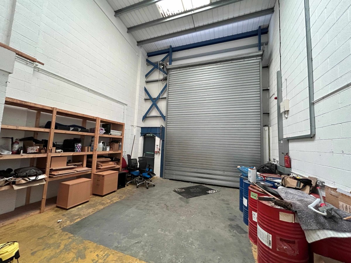 Industrial Unit in Plymouth - photo 4