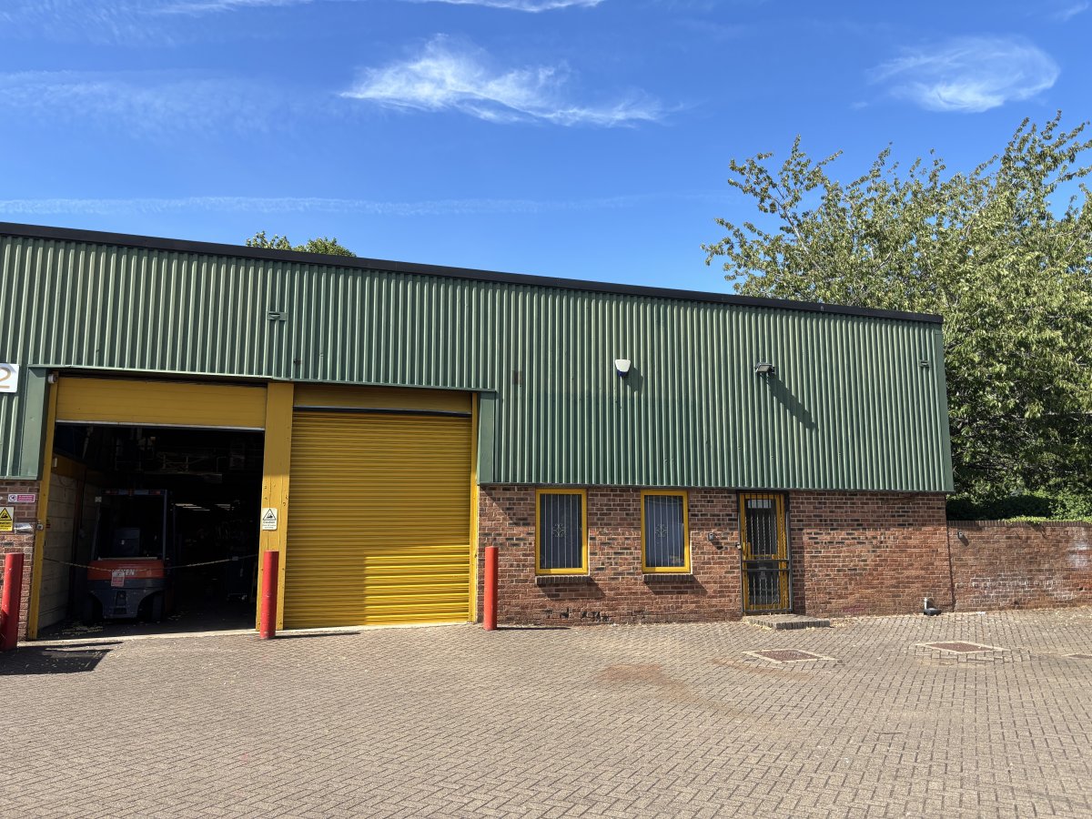 Industrial Unit To Let, Thatcham, Berkshire