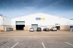 Industrial Unit in Romford - photo 3