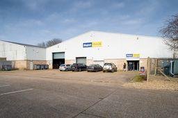 Industrial Unit in Romford - photo 4