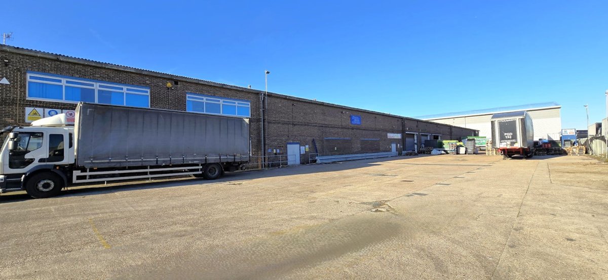 Industrial Unit in Lancing - photo 4