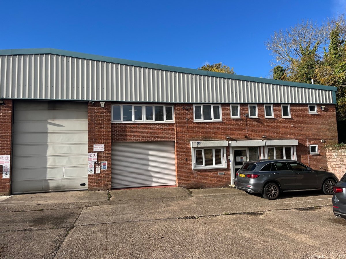 Industrial Unit To Let, Glen Parva, Leicestershire
