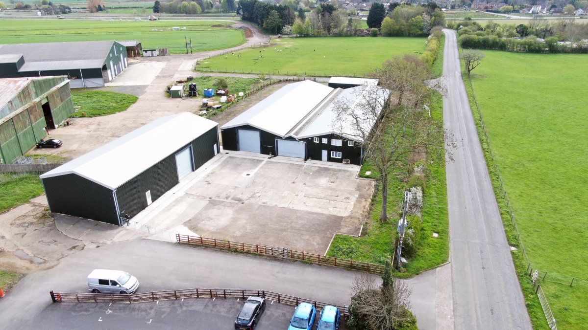 Industrial Unit To Let, Banbury, Oxfordshire