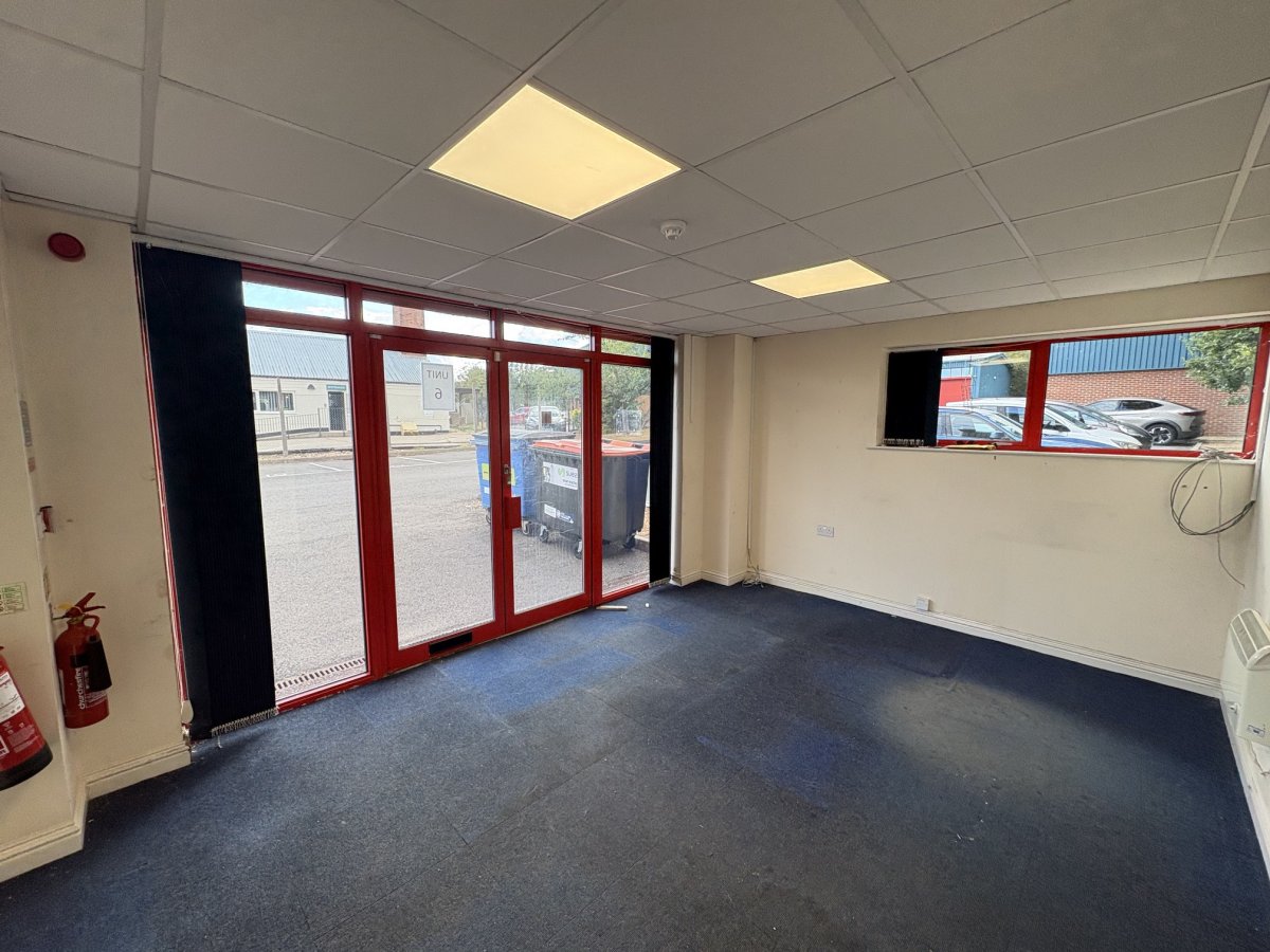 Industrial Unit in Bishops Waltham - photo 4