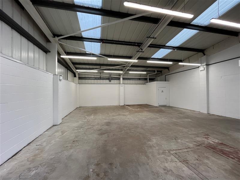 Industrial Unit in Elland - photo 2