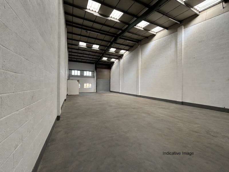Industrial Unit in Basingstoke - photo 2