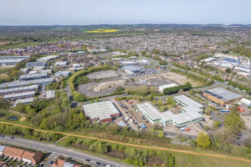 Industrial Unit in Waterlooville - photo 4