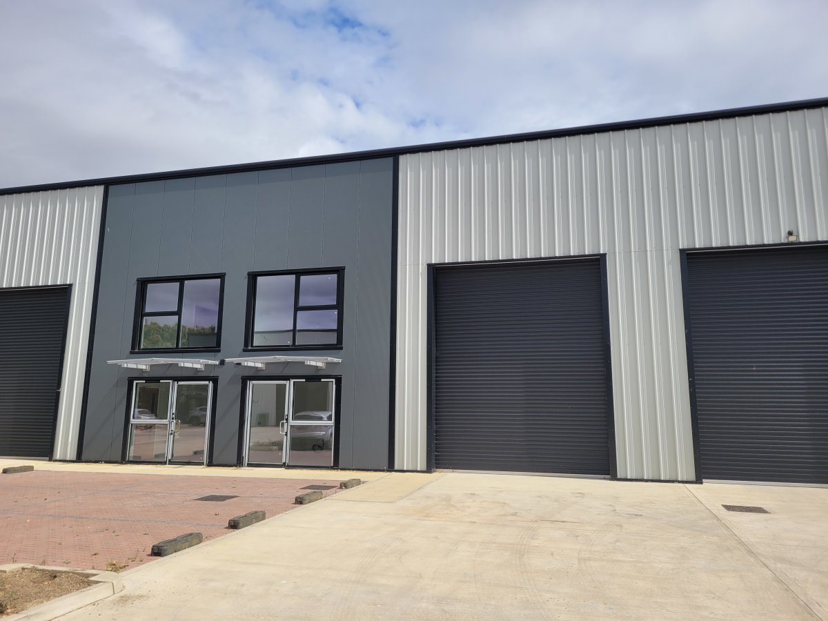 Industrial Unit in St Ives (Cambs) - photo 3