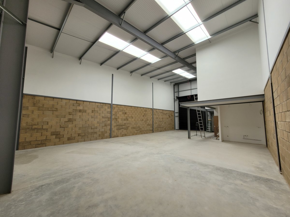 Industrial Unit in St Ives (Cambs) - photo 4
