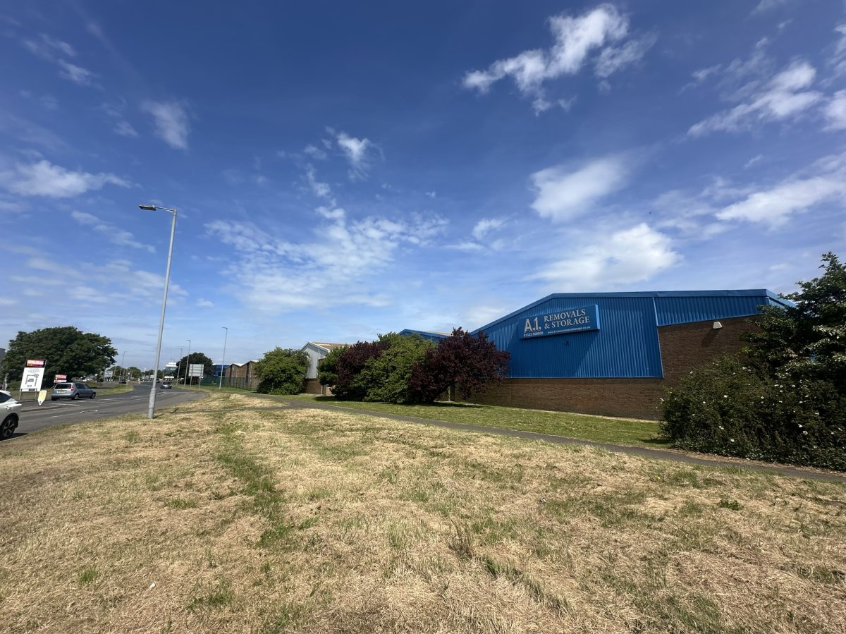 Industrial Unit in Eastbourne - photo 2