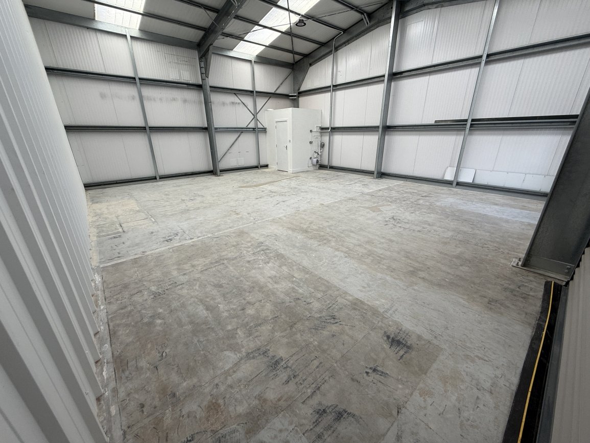 Industrial Unit in Truro - photo 4