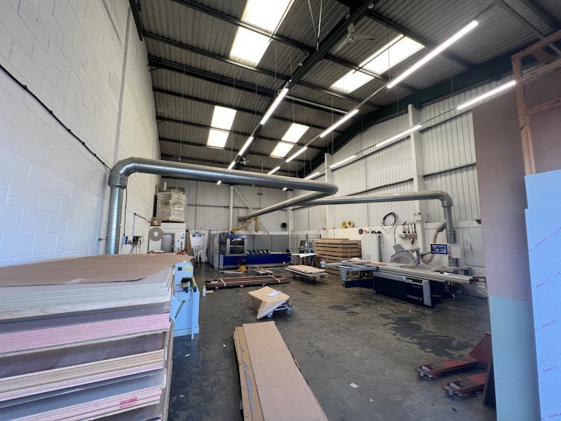 Industrial Unit in Portsmouth - photo 2